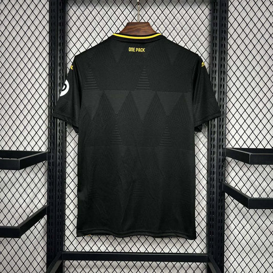 Kit da trasferta Wolverhampton Wanderers 2024-2025