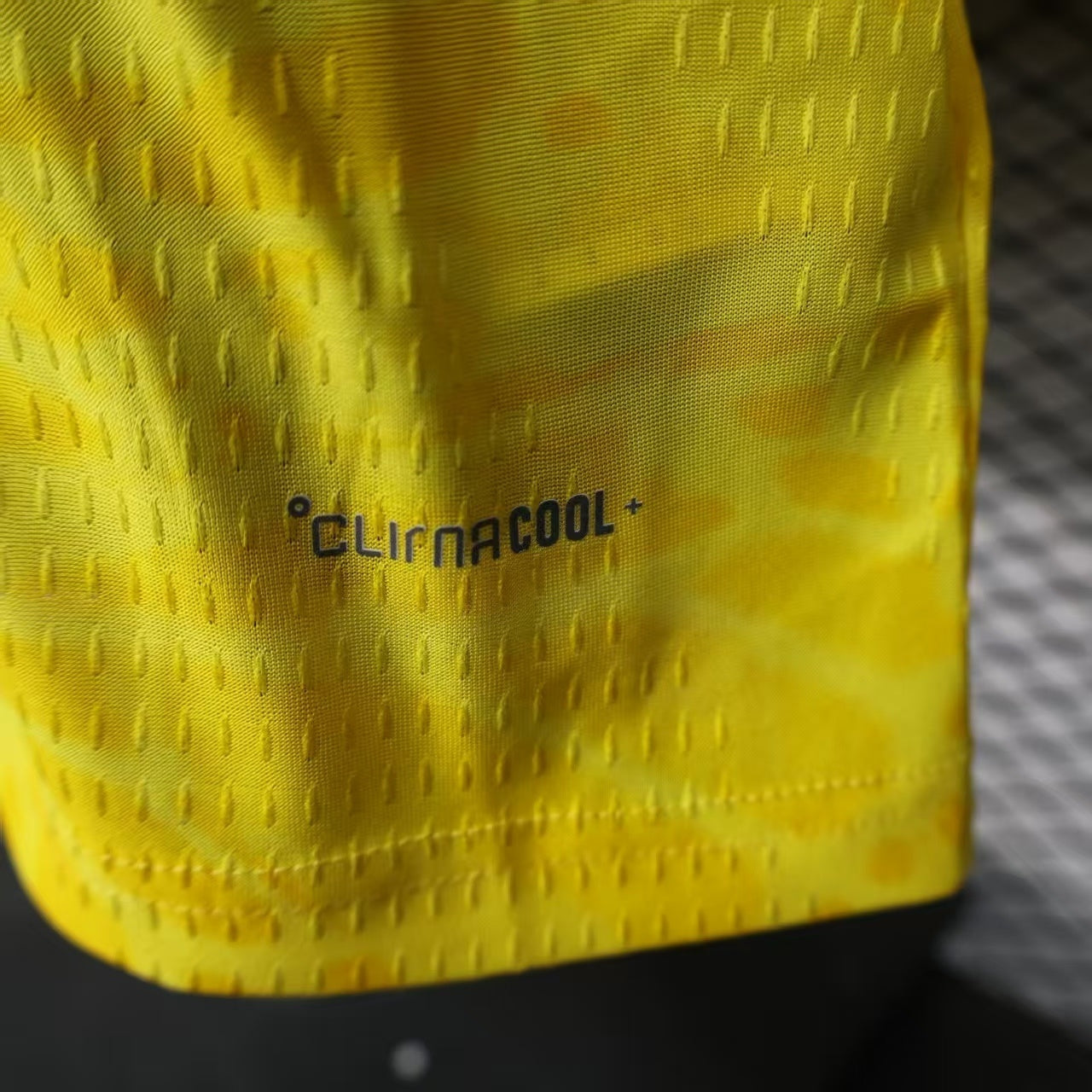 Maillot domicile de la Colombie pour la Coupe du Monde 2026, manches longues, version joueur