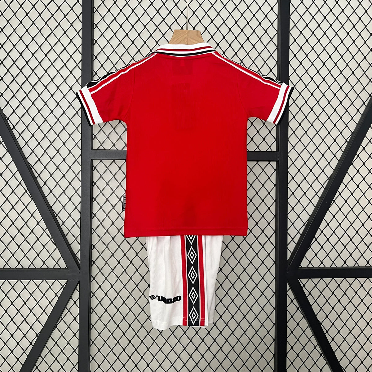 Manchester United 1998/1999 Home Jersey Kids Size