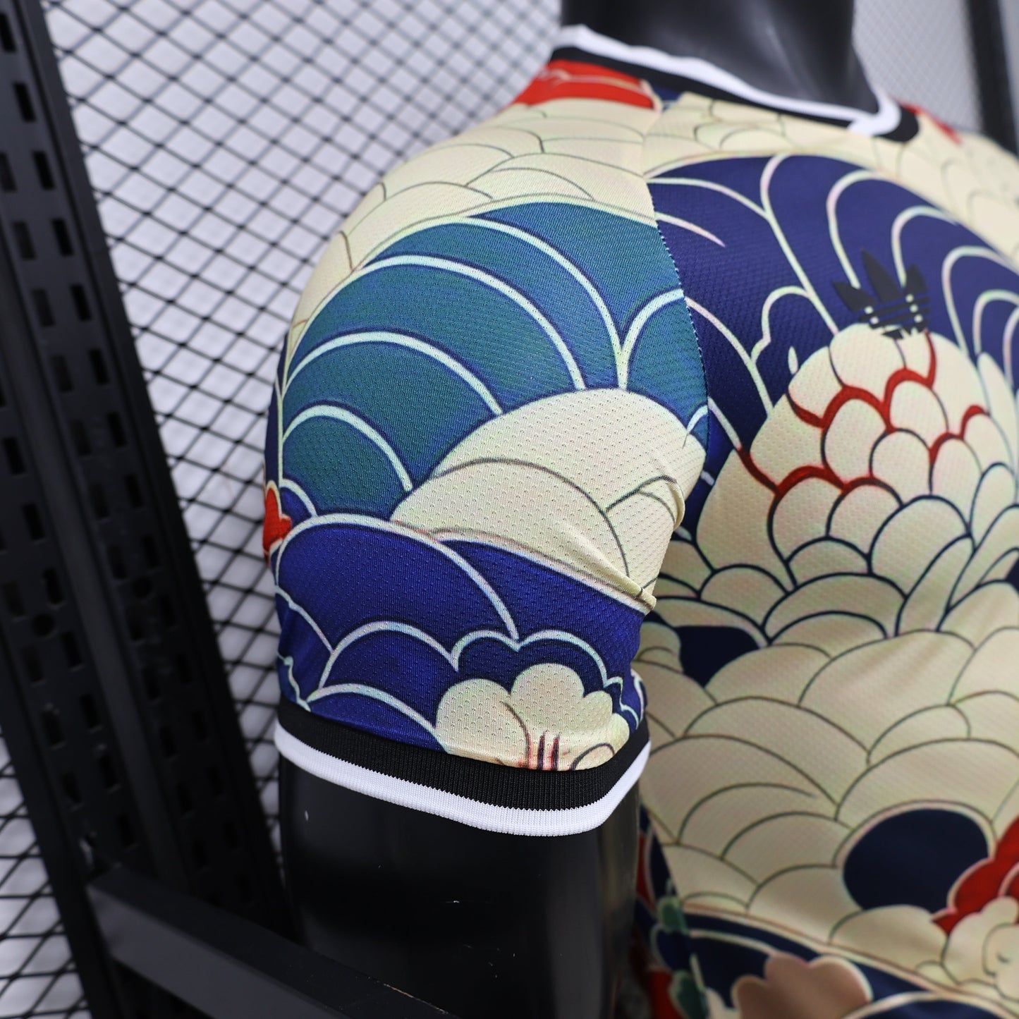 Maillot "Sakura Wave" en édition limitée du Japon