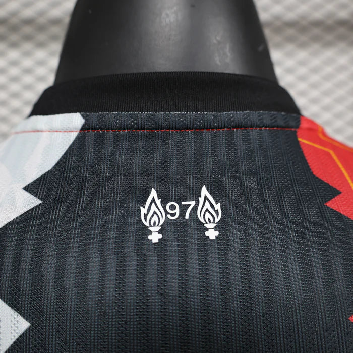 Maillot Édition Limitée Liverpool « Tri-Color Blitz »