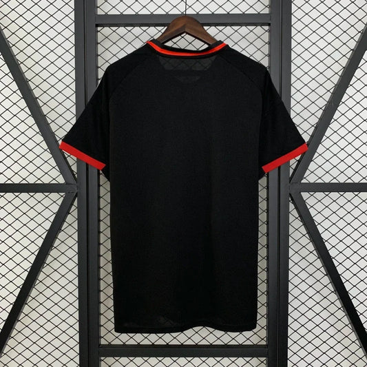 Maglia in edizione limitata Real Madrid "Serpente Rosso"