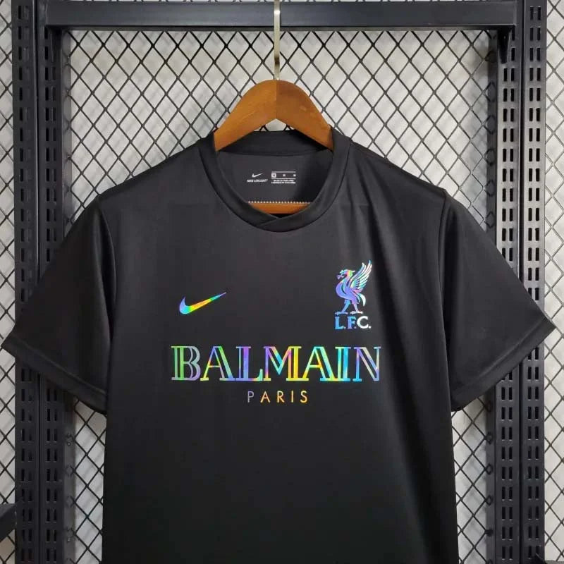 Maillot Liverpool "Balmain" en édition limitée