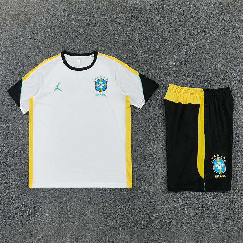 Ensemble blanc Brésil 2026/2027