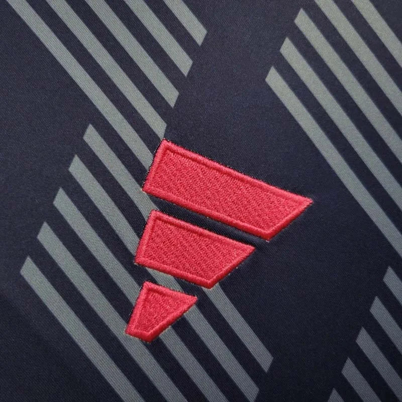 Completo casa Nottingham Forest 2022/2023
