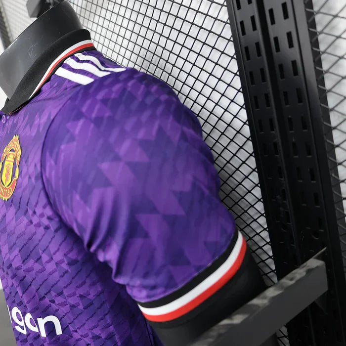 Maglia Limitata Manchester United "Midnight Essence"
