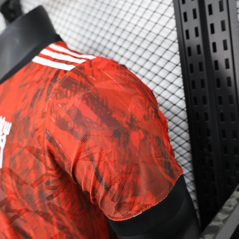 Maillot Limité "Inferno Pulse" Manchester United
