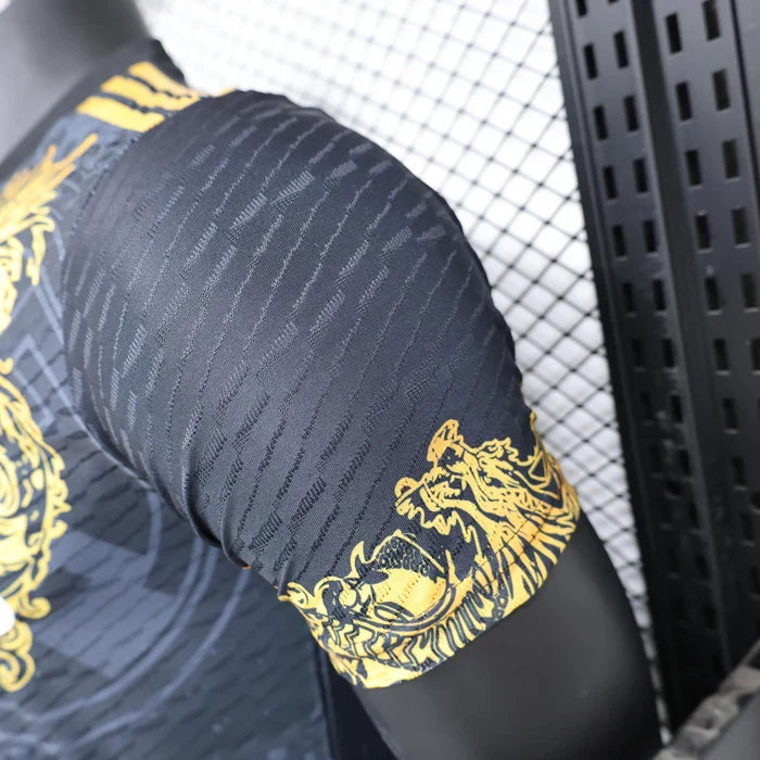 Maillot Real Madrid "Dragon Doré" Édition Limitée