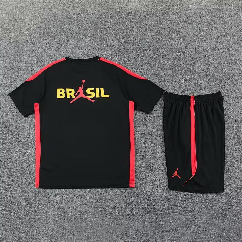 Ensemble noir Brésil 2026/2027