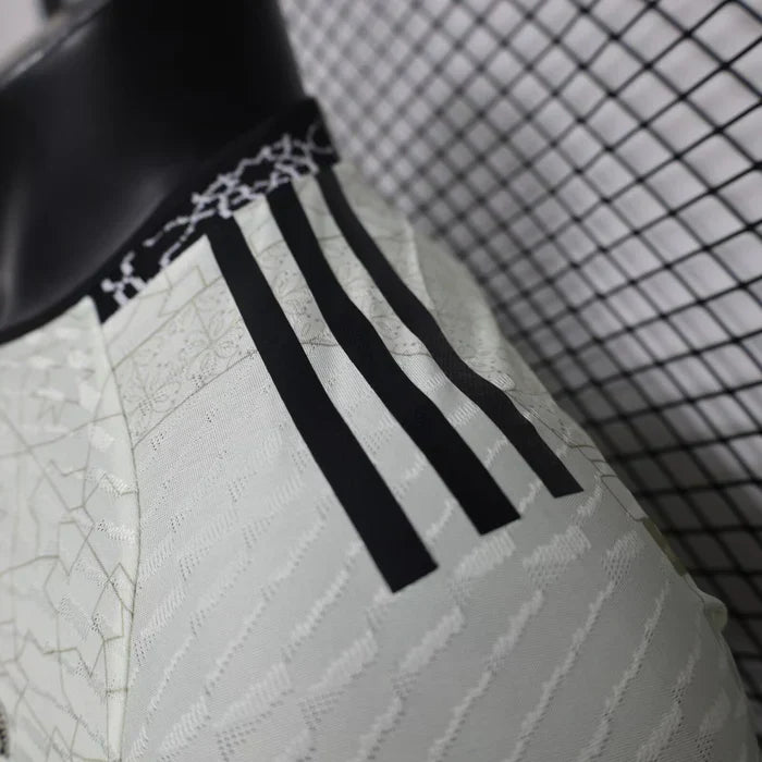 Maglia in edizione limitata "Mosaic Heritage" del Real Madrid
