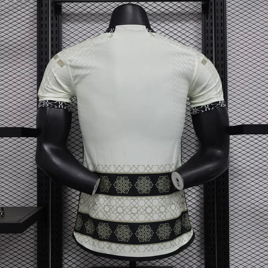 Maglia in edizione limitata "Mosaic Heritage" del Real Madrid