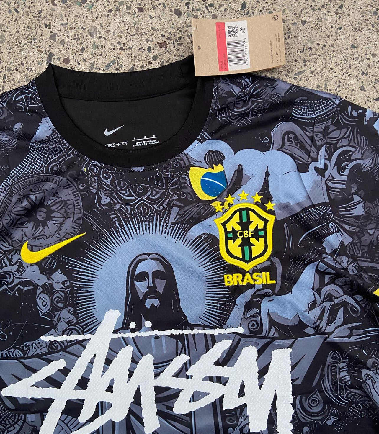 Maglia Stüssy x Brasile "Jesus" in edizione limitata