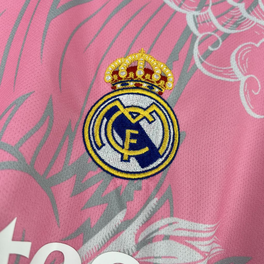 Maillot Real Madrid édition limitée « Luminara »
