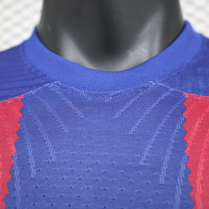 Maillot en édition limitée « Rock ‘n’ Roll Blaugrana » du FC Barcelone