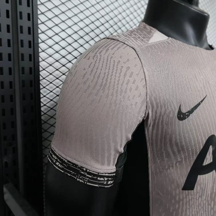 Divisa da trasferta Tottenham 2023/2024