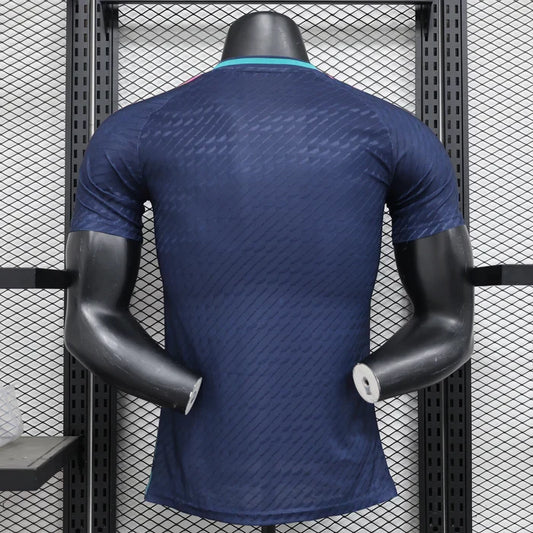 Maillot en édition limitée « Galactic Pulse » du Real Madrid