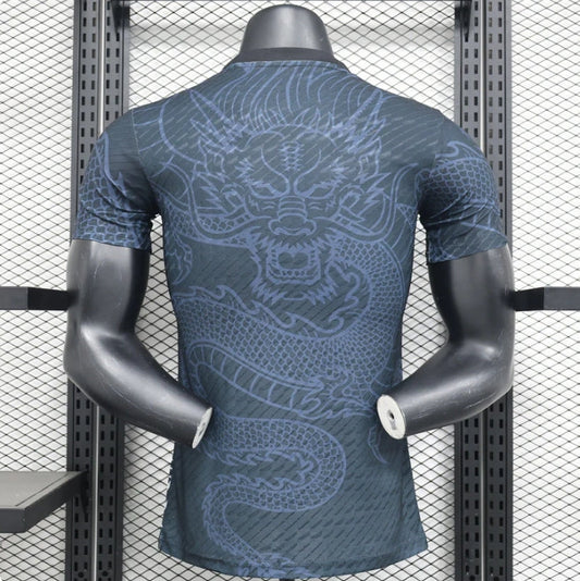 Maglia in Edizione Limitata Real Madrid "Midnight Dragon"