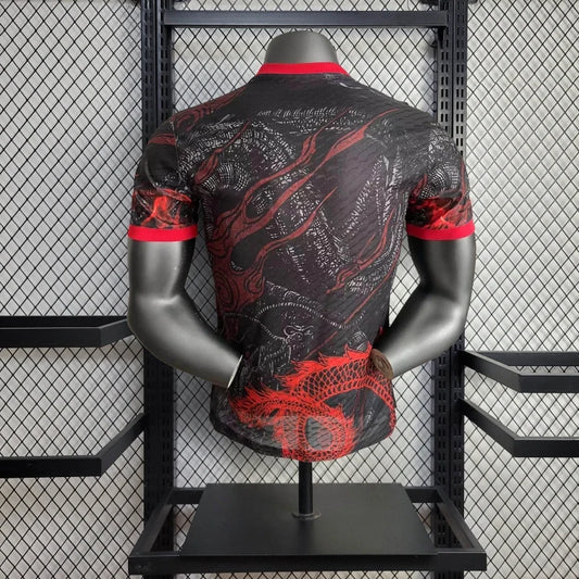Maillot en édition limitée Real Madrid « Inferno Coil »
