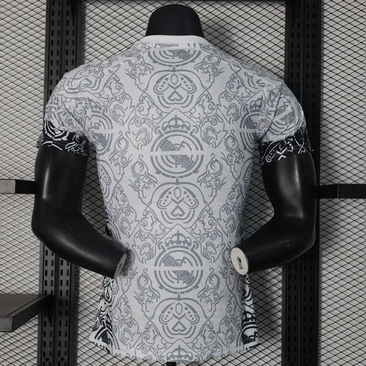 Maillot édition limitée Real Madrid « Forteresse Galactique »