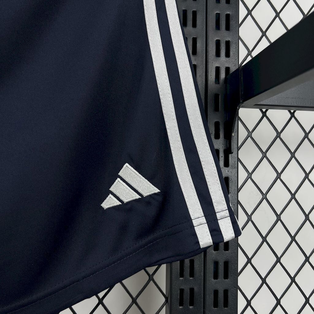 Pantaloncini da trasferta Real Madrid 2025/2026