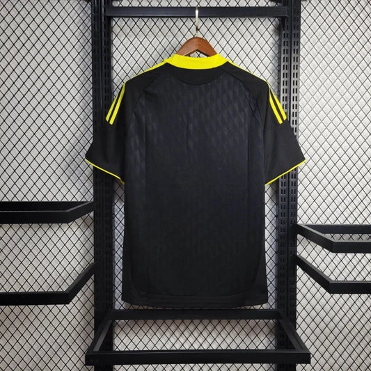 Maglia da trasferta Liverpool Third 2010-2011 Stile Rétro