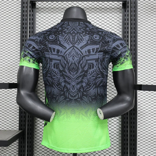 Maillot en édition limitée Liverpool "Night Predator"