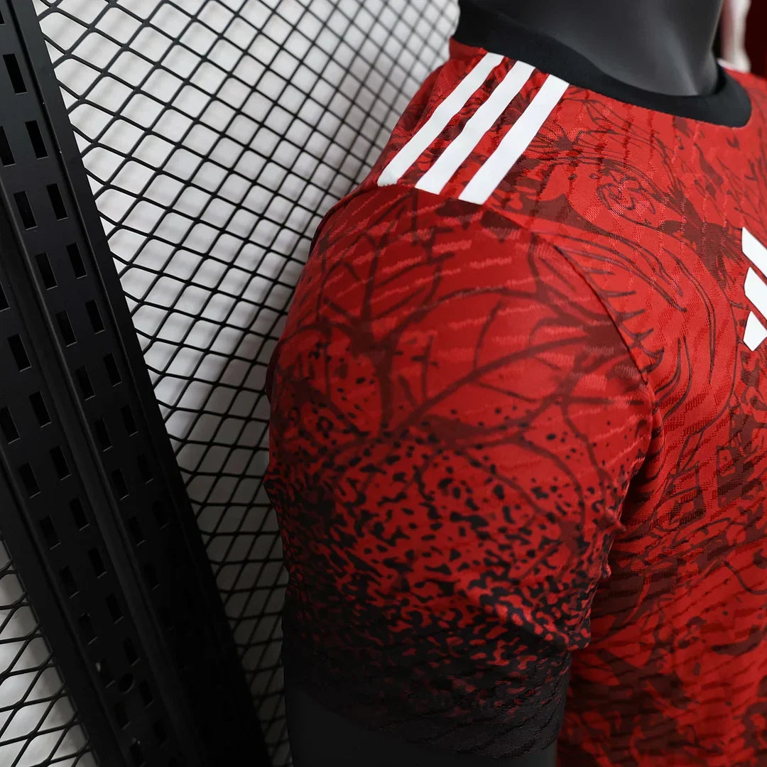 Maillot édition limitée Liverpool "Crowned Eagle"