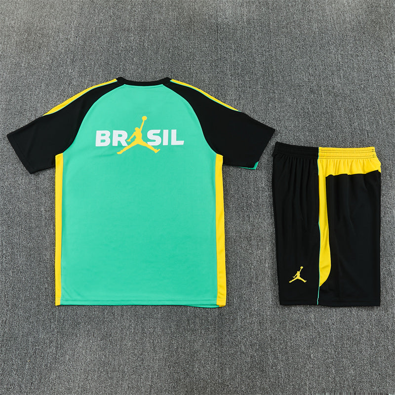 Ensemble vert Brésil 2026/2027