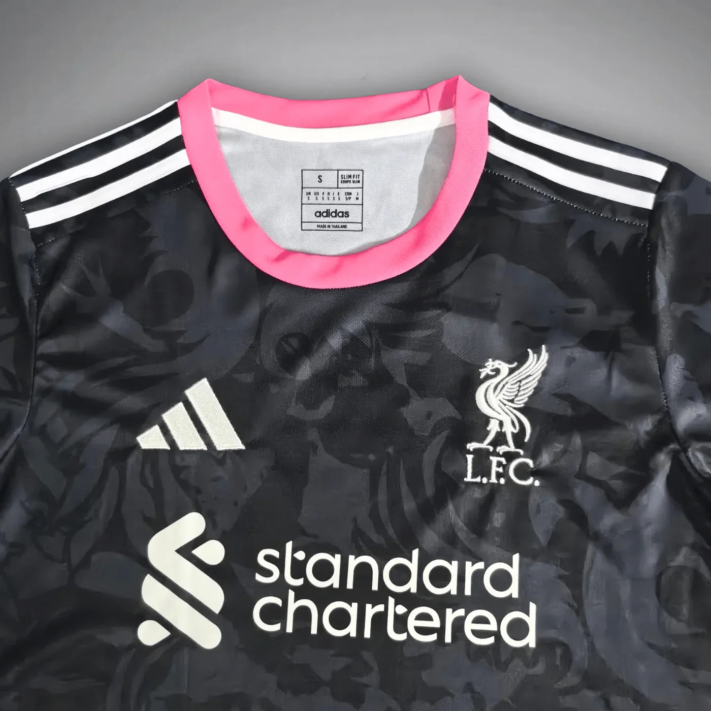 Maillot en édition limitée Liverpool « Pink Cormorant »