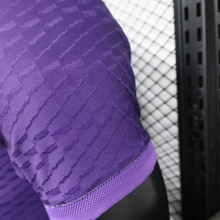 Real Madrid x Y3 4e maillot 2024/2025 violet