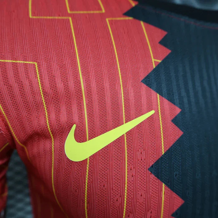 Maillot Édition Limitée Liverpool « Tri-Color Blitz »