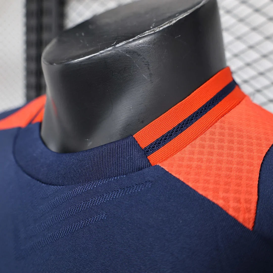 Maillot d'avant-match de Manchester United 2024/2025