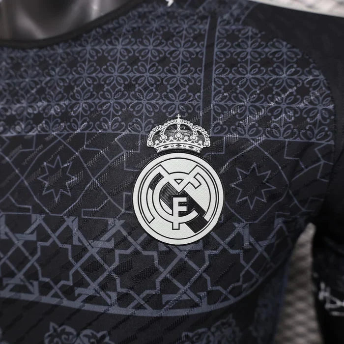 Maglia in edizione limitata "Mosaic Heritage" nera del Real Madrid