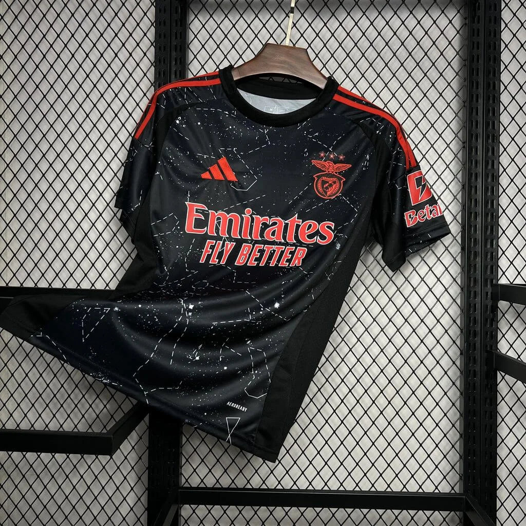 Divisa da trasferta del Benfica 2024/2025