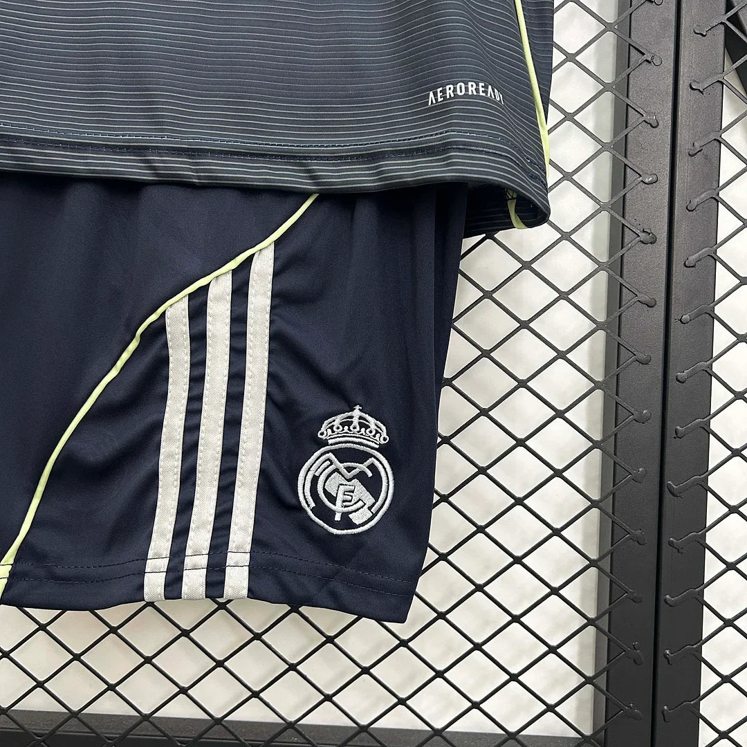 Divisa Trasferta Real Madrid 2025/2026 Taglia Bambino