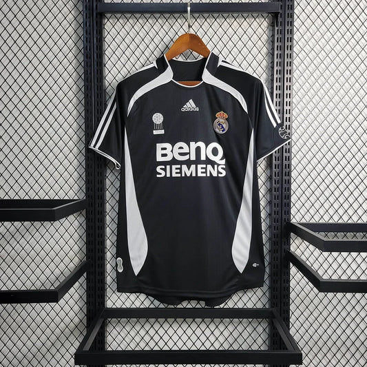 Maillot de foot rétro Real Madrid Extérieur 2006/2007