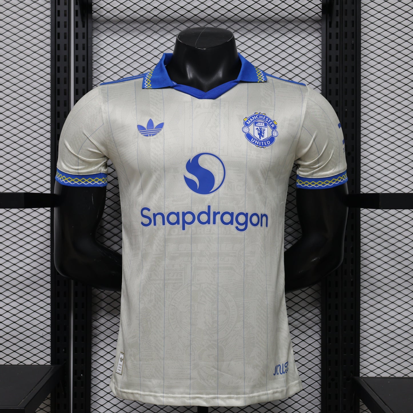 Maillot Manchester United "Ivoire Royal" en édition limitée