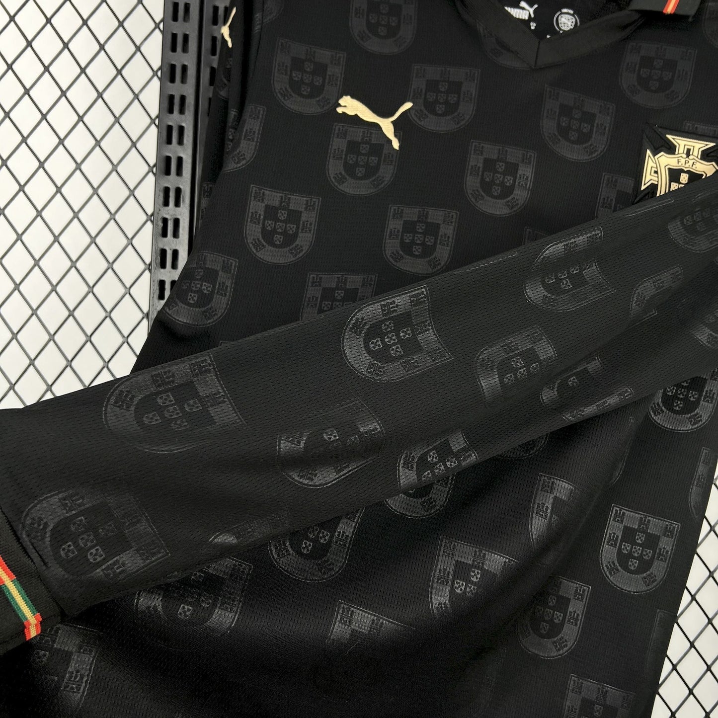 Maglia a maniche lunghe in edizione limitata "Pantera Nera" del Portogallo