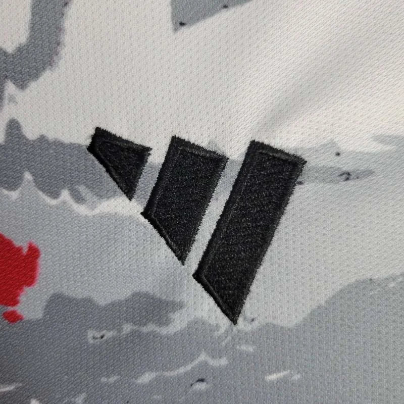 Maillot en édition limitée Japon « Sakura Flow »