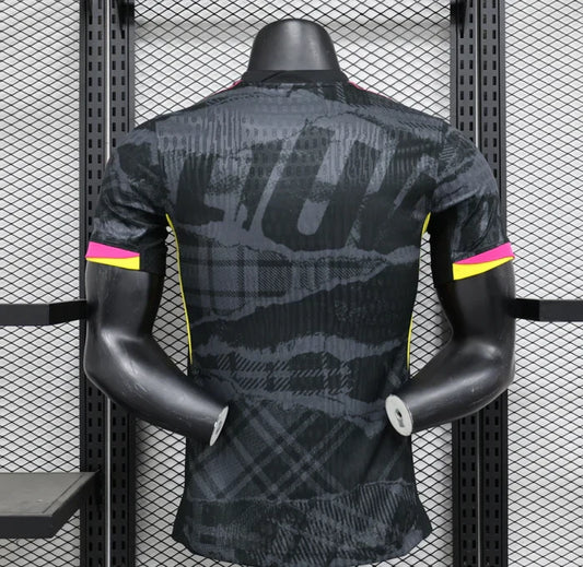 Maillot limité Chelsea "Shadow Edition"