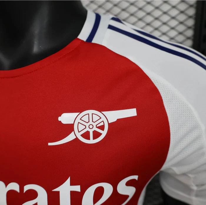 Divisa da casa dell'Arsenal 2024/2025