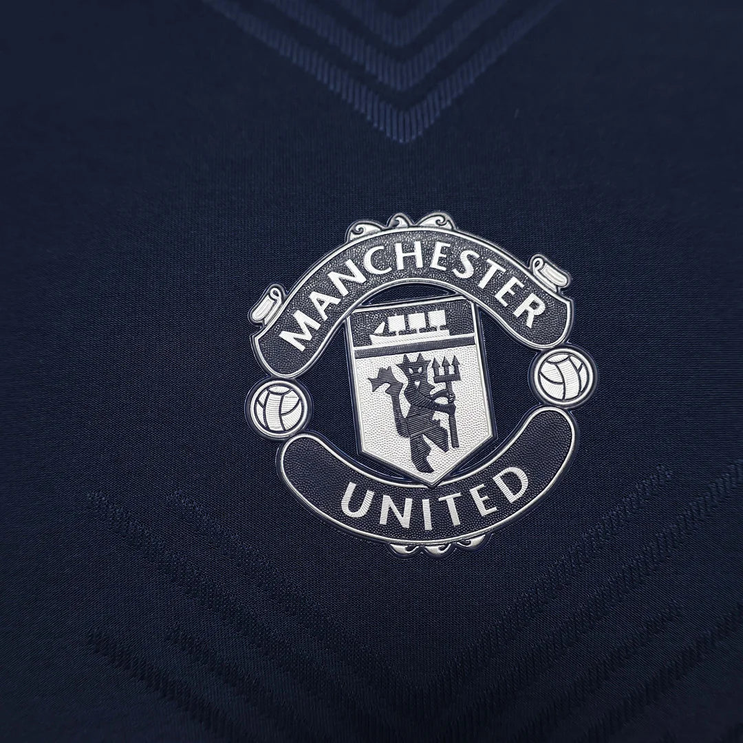Maillot d'avant-match de Manchester United 2024/2025