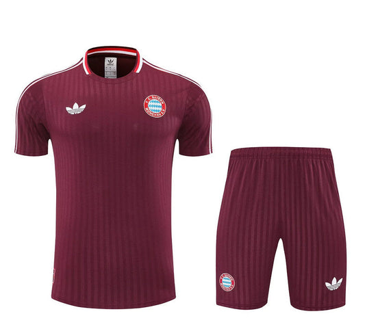 Completo da allenamento retrò Bayern Monaco