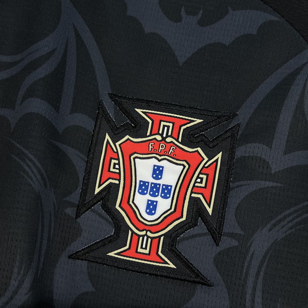 Maillot Portugal « Croix d'obsidienne » en édition limitée