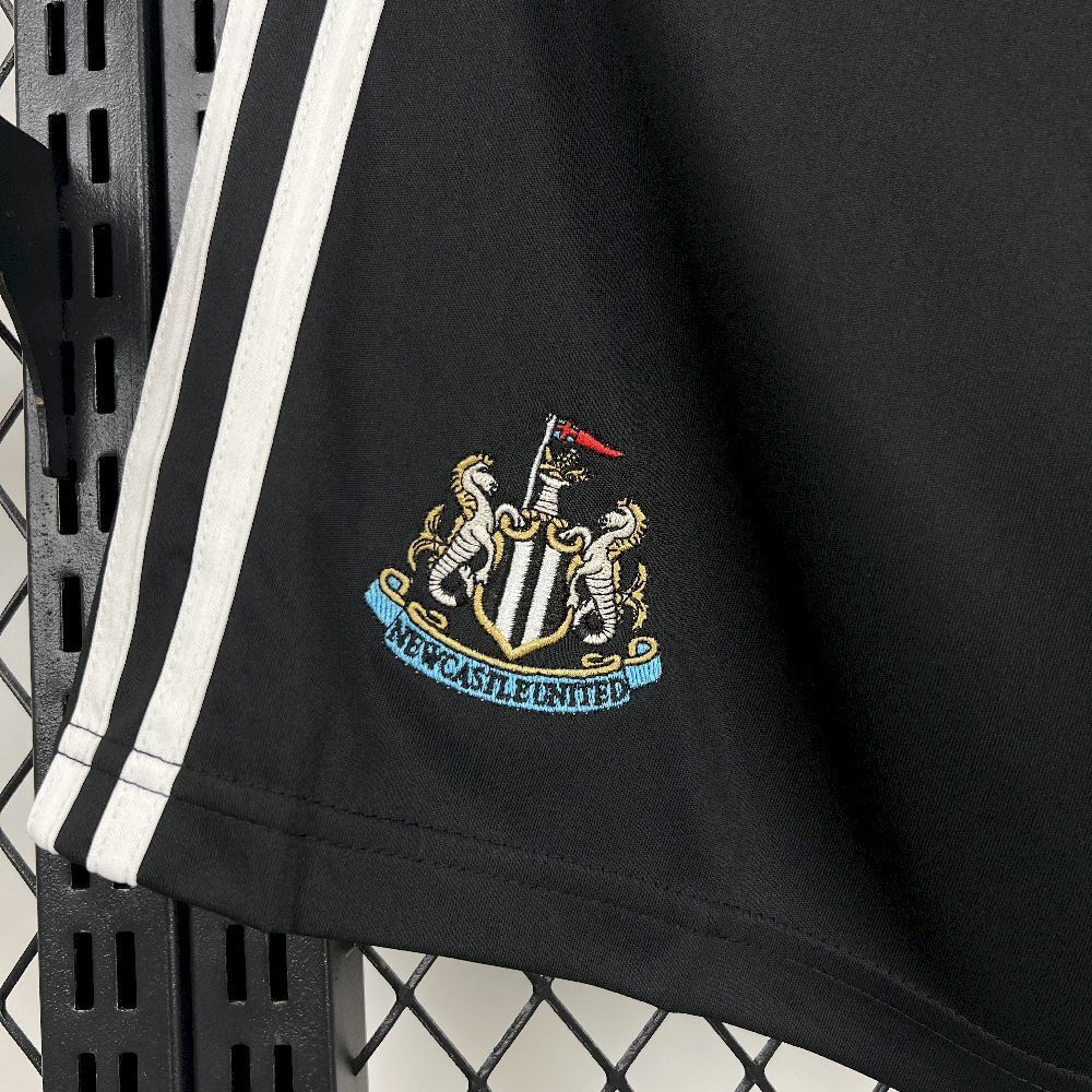 Pantaloncini Home Newcastle 2025/2026