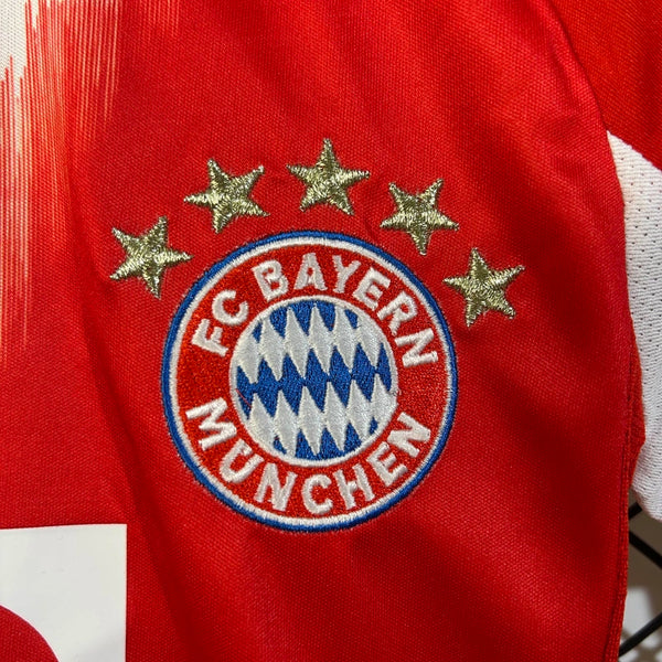 Divisa Casa Bayern Monaco 2025/2026 per Bambini