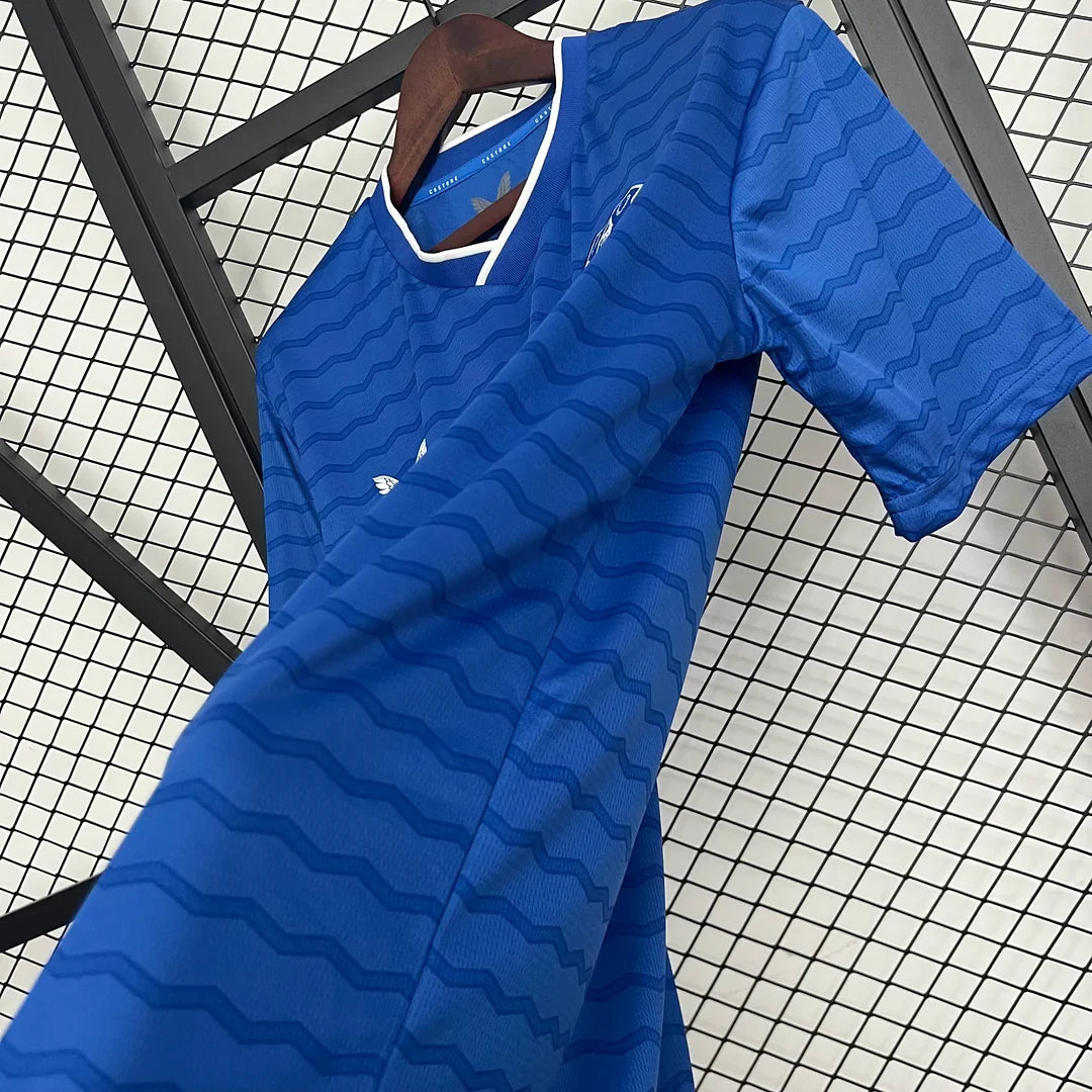 Divisa casalinga dell'Everton 2025/2026