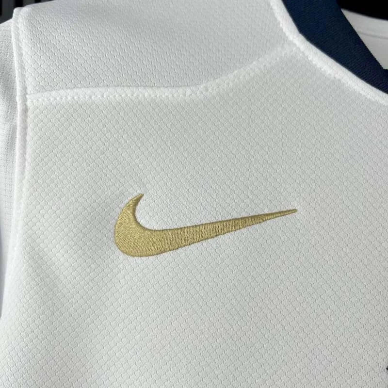 Maillot Barcelone "Blanc Royal" Édition Limitée