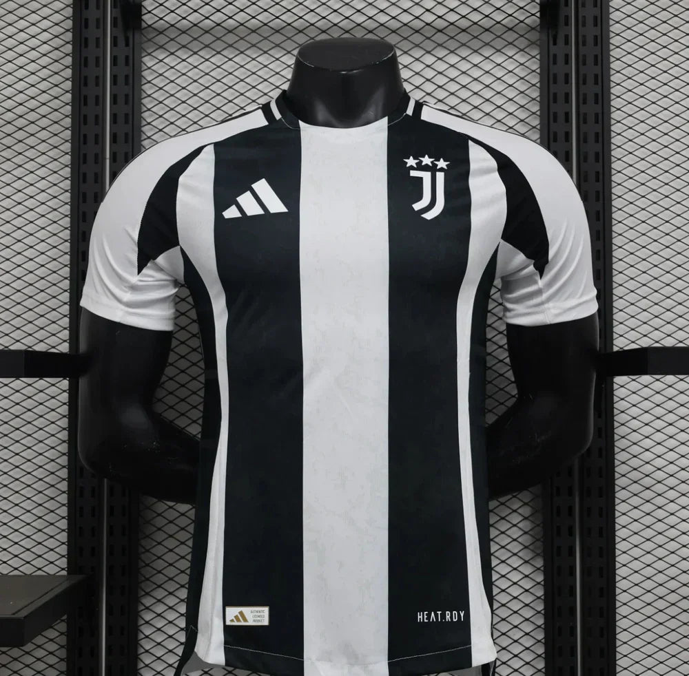 Divisa casa Juventus 2024/2025