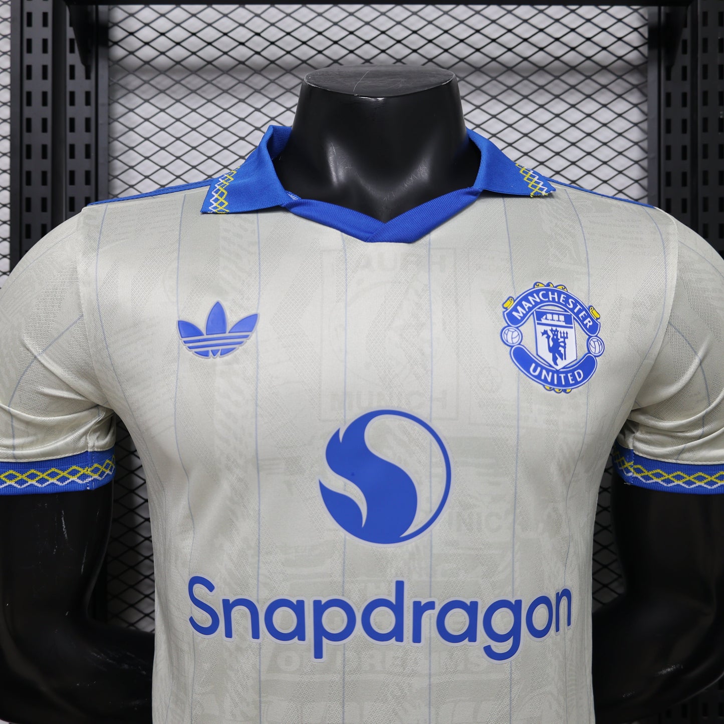 Maillot Manchester United "Ivoire Royal" en édition limitée